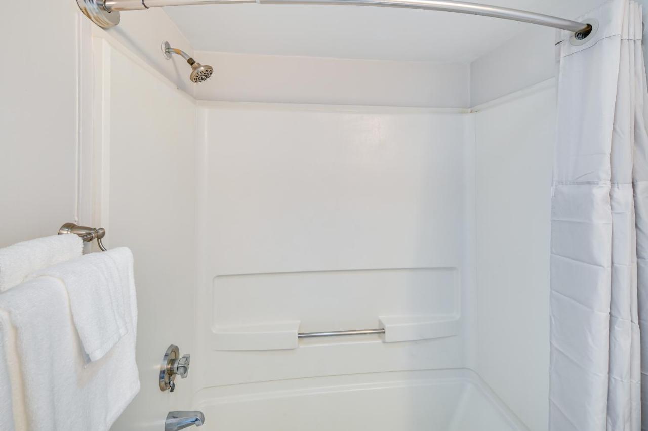 Oceanfront Myrtle Beach Condo With Balcony And Views! 외부 사진